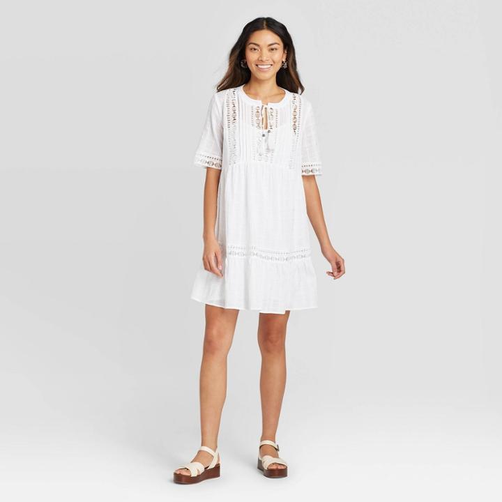 Women's Short Sleeve With Lace Details Shift Dress - Knox Rose White