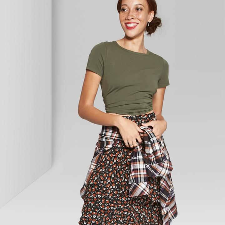Women's Basic Sleeve Crew Neck Little T-shirt - Wild Fable Olive