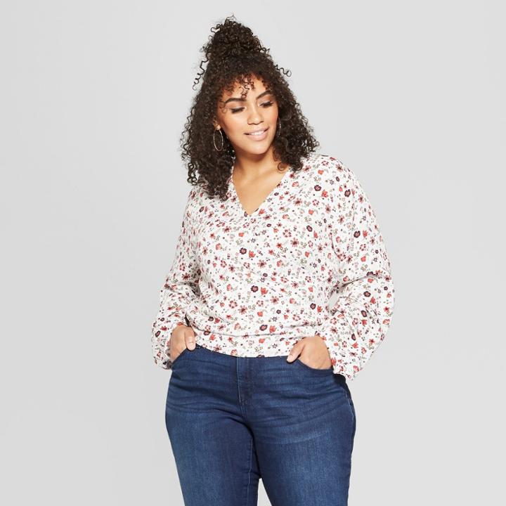 Junk Food Women's Plus Size Long Sleeve Wrap Top - White