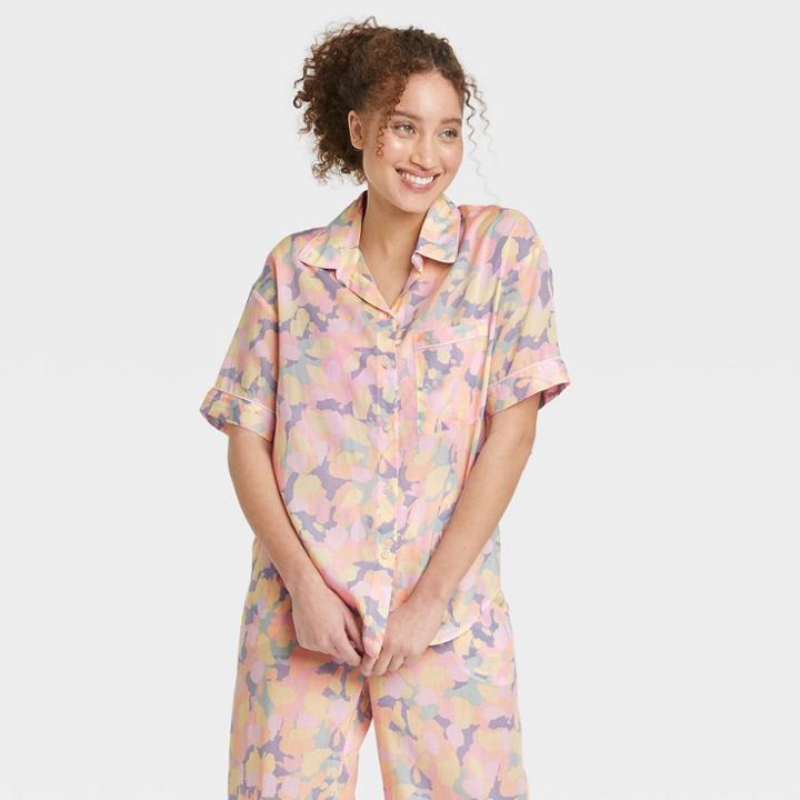 Women's Abstract Print Simply Cool Short Sleeve Button-up Shirt - Stars Above Pink