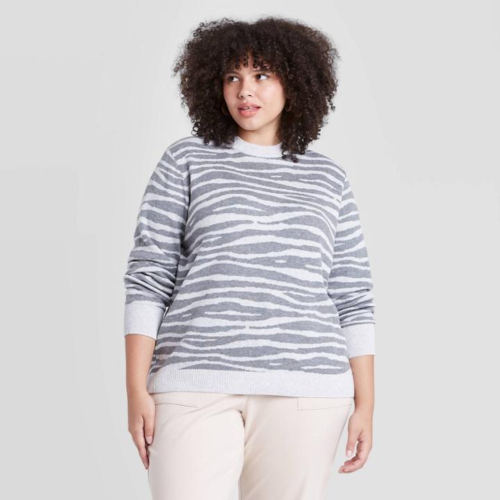 Women's Plus Size Animal Print Crewneck Pullover Sweater - Ava & Viv Gray X