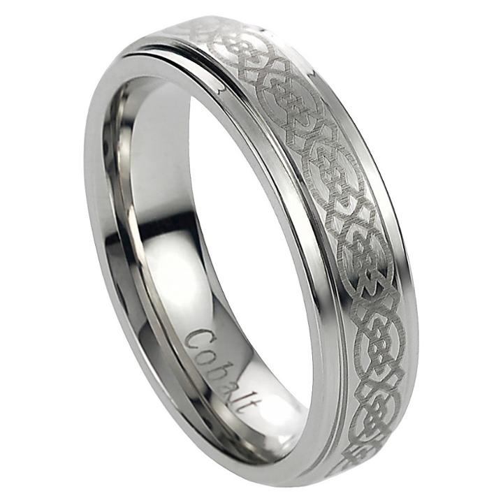 Journee Collection Daxx Men's Cobalt Engraved Celtic Design Band -
