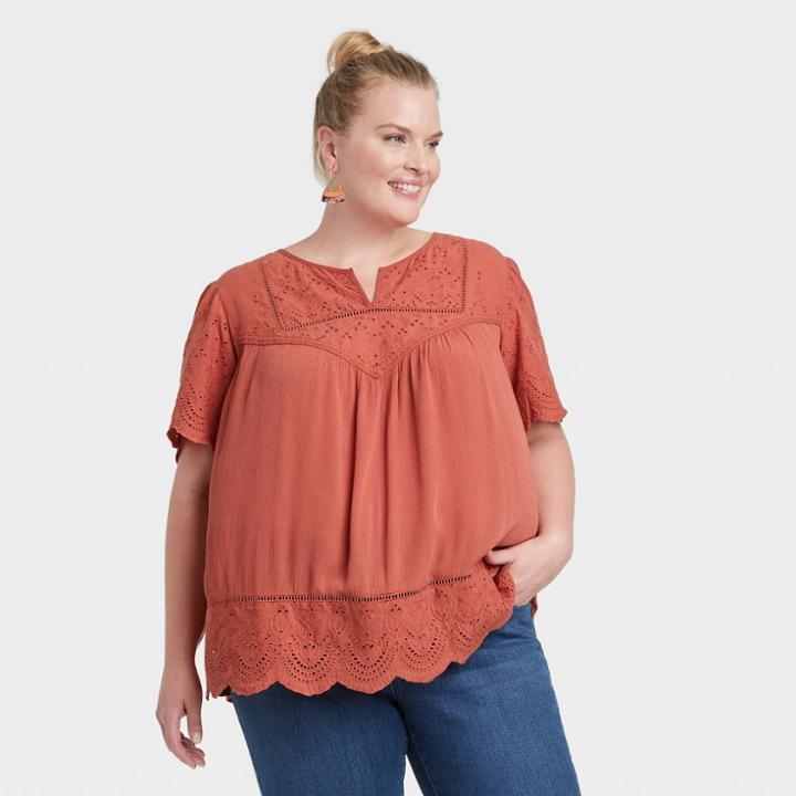 Women's Plus Size Short Sleeve V-neck Eyelet Top - Knox Rose Rust