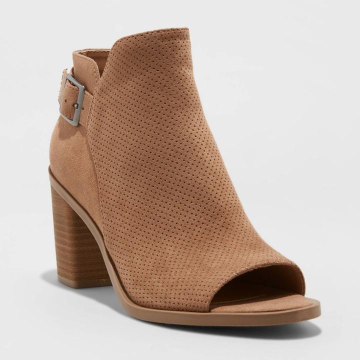 Women's Tami Transitional Block Heeled Pumps - Universal Thread Taupe