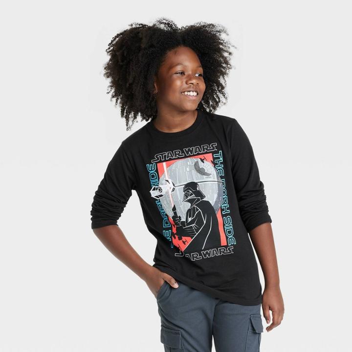 Boys' Star Wars Darth Vader Death Star Long Sleeve Graphic T-shirt - Black