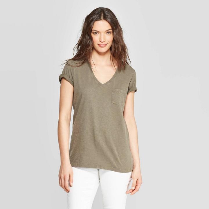 Women's Short Sleeve V-neck Monterey Pocket T-shirt - Universal Thread Olive (green)