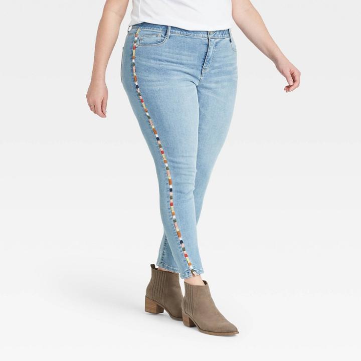 Women's Plus Size Mid-rise Embroidered Denim Ankle Pants - Knox Rose