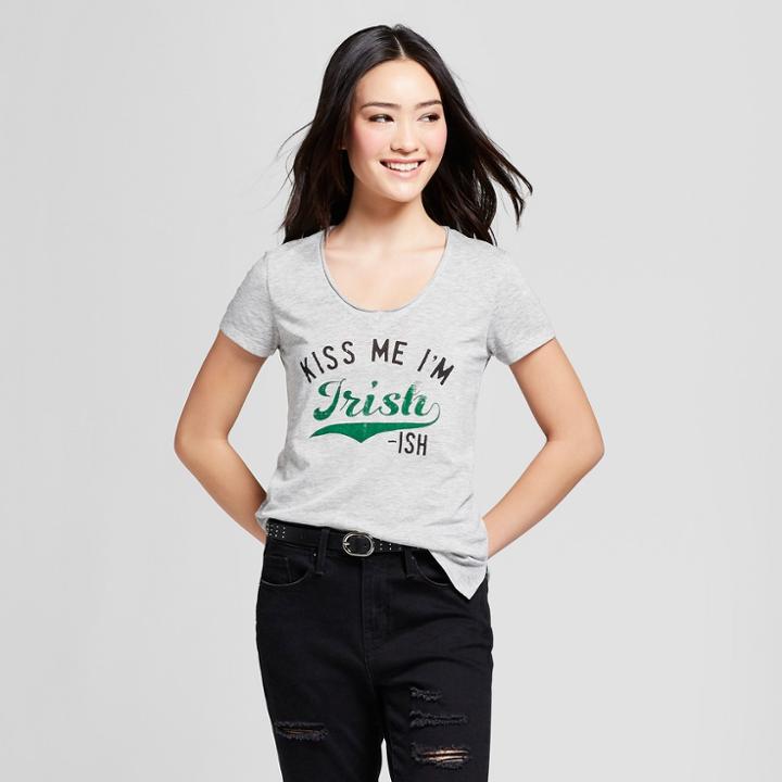 Petitewomen's St. Patrick's Day Kiss Me I'm Irish-ish Printed Short Sleeve V-neck Graphic T-shirt - Grayson Threads (juniors') - Gray