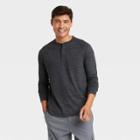 Men's Regular Fit Long Sleeve Henley T-shirt - Goodfellow & Co Black
