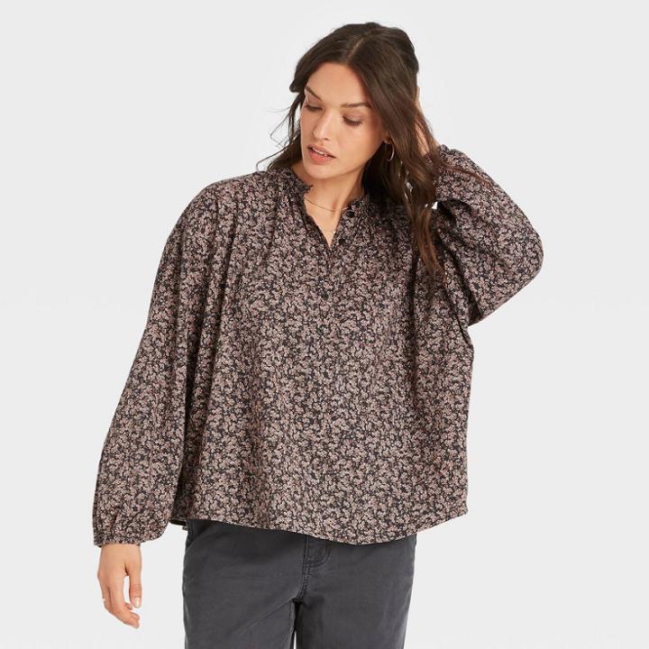 Women's Balloon Long Sleeve Poet Top - Universal Thread Dark Gray Floral