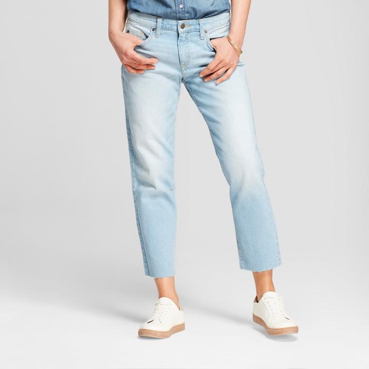 Women's Mid-rise Raw Hem Boyfriend Crop Jeans - Universal Thread Light Wash