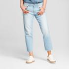 Women's Mid-rise Raw Hem Boyfriend Crop Jeans - Universal Thread Light Wash