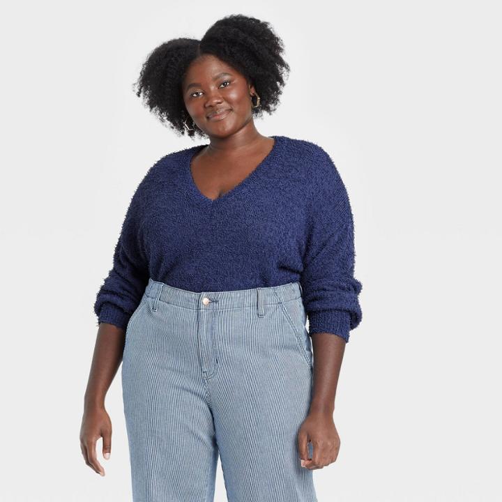 Women's Plus Size V-neck Pullover Sweater - Universal Thread Navy Blue