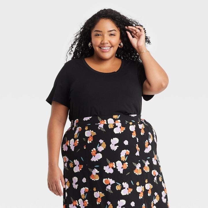 Women's Plus Size Short Sleeve Relaxed Scoop Neck T-shirt - Ava & Viv Dark Gray