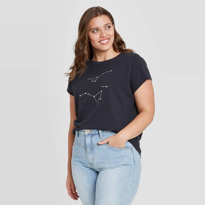 Women's Plus Size Short Sleeve T-shirt - Universal Thread Dark Gray