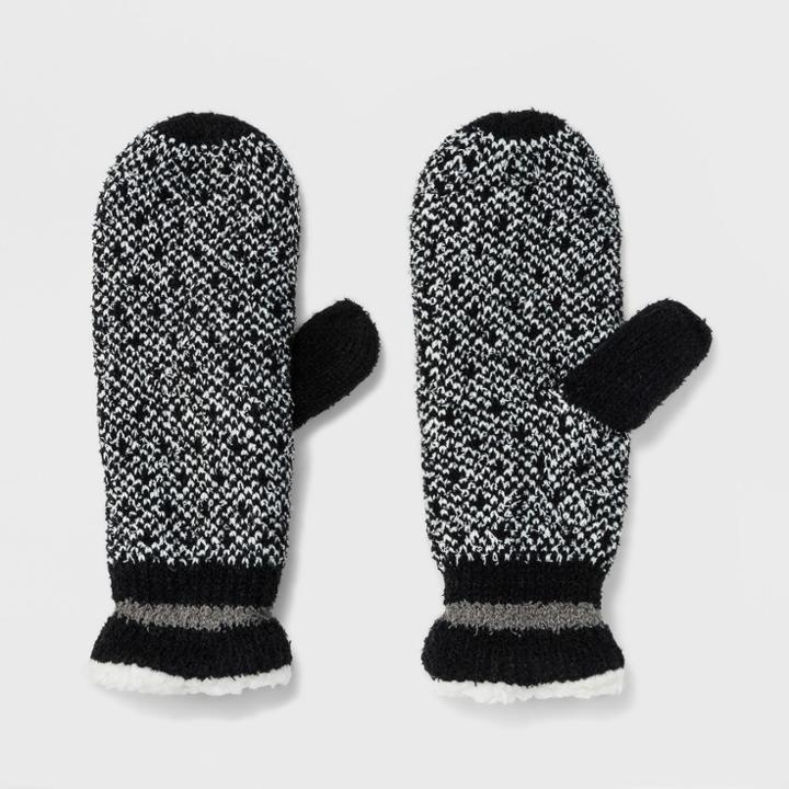 Isotoner Women's Polka Dot Recycled Yarn Fleece Lined Patterned Mitten - Black/white