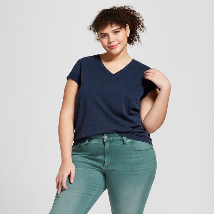 Target Women's Plus Size Monterey Pocket V-neck Short Sleeve T-shirt - Universal Thread Navy (blue)
