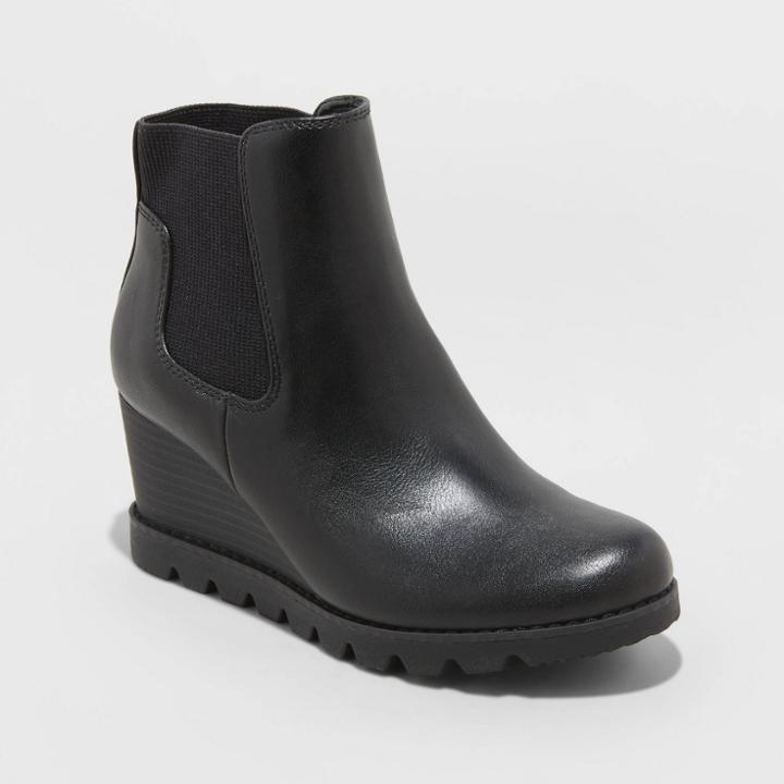 Women's Linda Wedge Chelsea Boots - Universal Thread Black