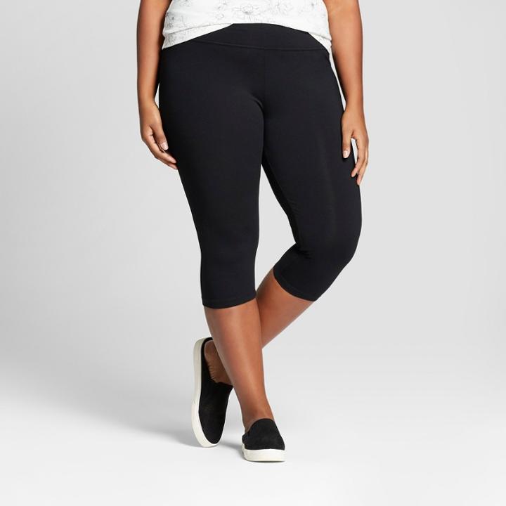 Women's Plus Size Capri Leggings - Ava & Viv Black X