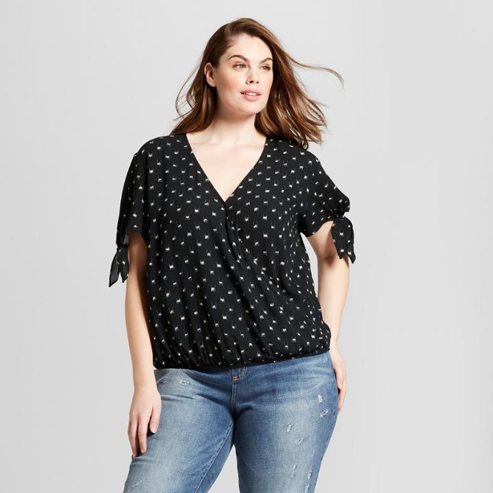 Women's Plus Size Printed Short Sleeve Wrap Front Top - Universal Thread Black