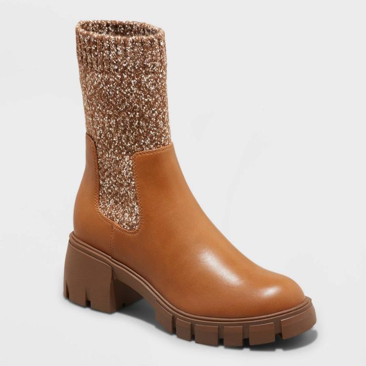 Women's Keeley Chelsea Boots - Universal Thread Cognac