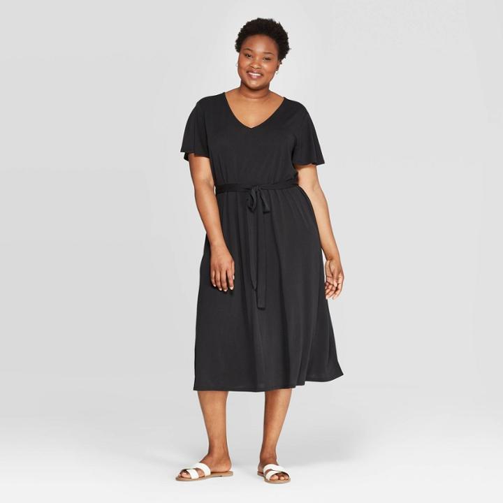 Women's Plus Size Short Sleeve V-neck Sand Wash Knit Dress - Ava & Viv Black