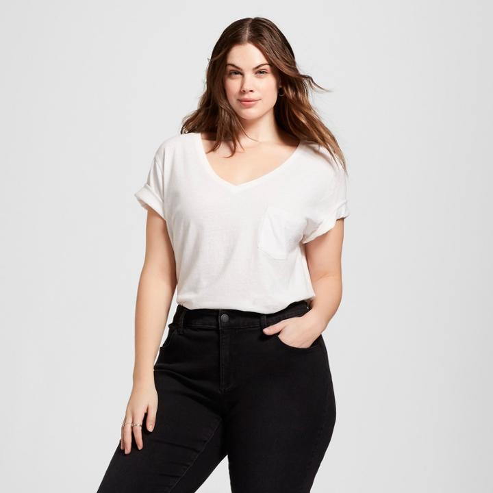 Target Women's Plus Size Monterey Pocket V-neck Short Sleeve T-shirt - Universal Thread White