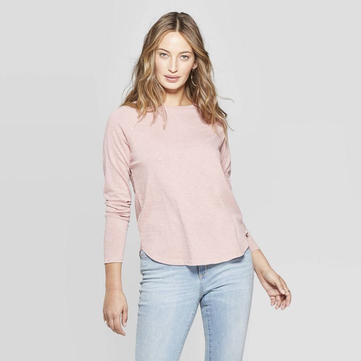 Women's Long Sleeve T-shirt With Rounded Hem - Universal Thread Pink