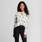 Women's Keyhole Floral Long Sleeve Blouse - Grayson Threads (juniors') White