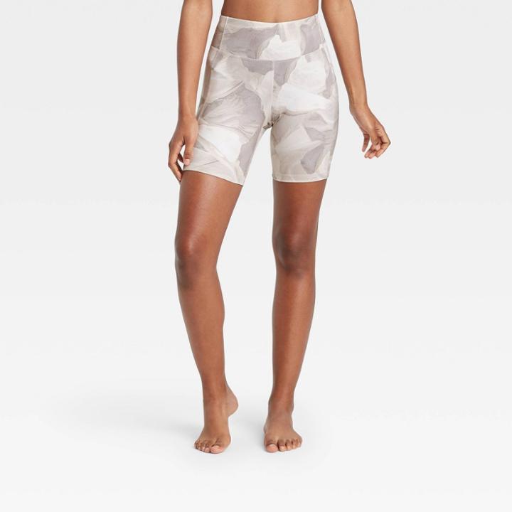 Women's Contour Power Waist High-waisted Shorts 7 - All In Motion Fresh White