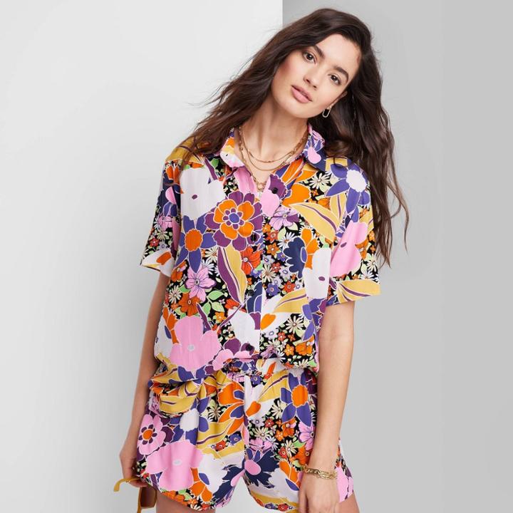 Women's Ascot + Hart Tropical Woven Short Sleeve Graphic Top - Purple