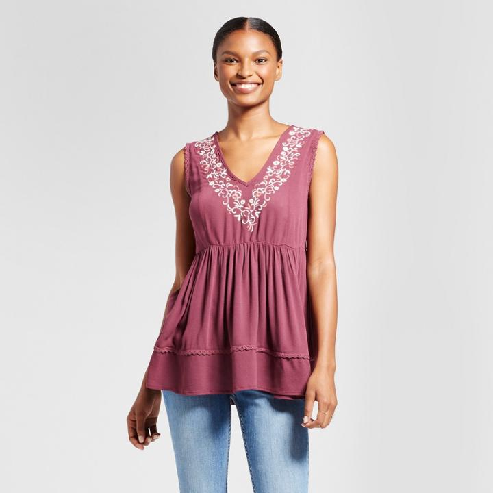 Women's Floral Embroidered Peplum Tank - Knox Rose Merlot S, Size: