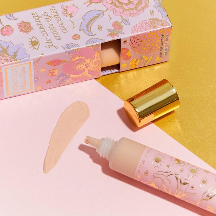 Winky Lux Peeper Perfect Under Eye Concealer - Light