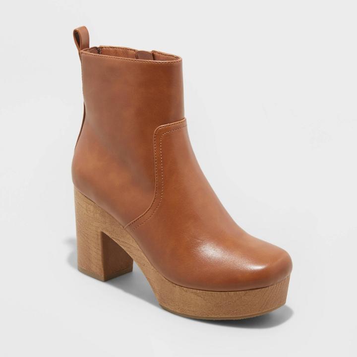 Women's Aggy Clog Boots - Universal Thread Cognac