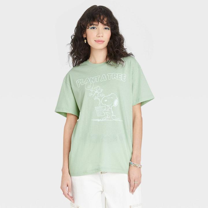 Golden Hour Women's Plus Size Peanuts Plant A Tree Short Sleeve Graphic T-shirt -