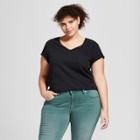Women's Plus Size Sensory Friendly Pocket V-neck Short Sleeve T-shirt - Universal Thread Black