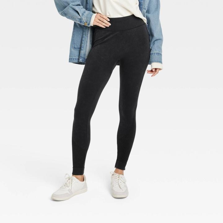 Women's High Waisted Ribbed Contrast Seamless Leggings - Universal Thread Black
