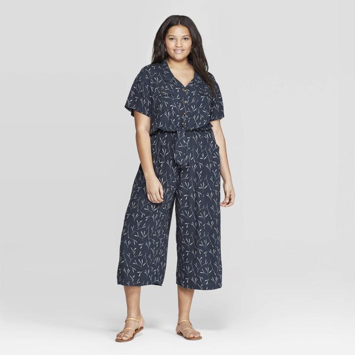 Women's Plus Size Printed Short Sleeve V-neck Tie Front Jumpsuit - Universal Thread Black