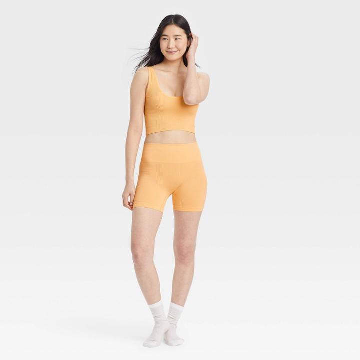 Women's Seamless Ribbed Reversible Tank Top - Colsie Peach