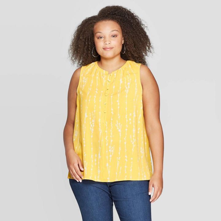 Women's Plus Size Floral Print Sleeveless Collared Button-front Blouse - Ava & Viv Yellow