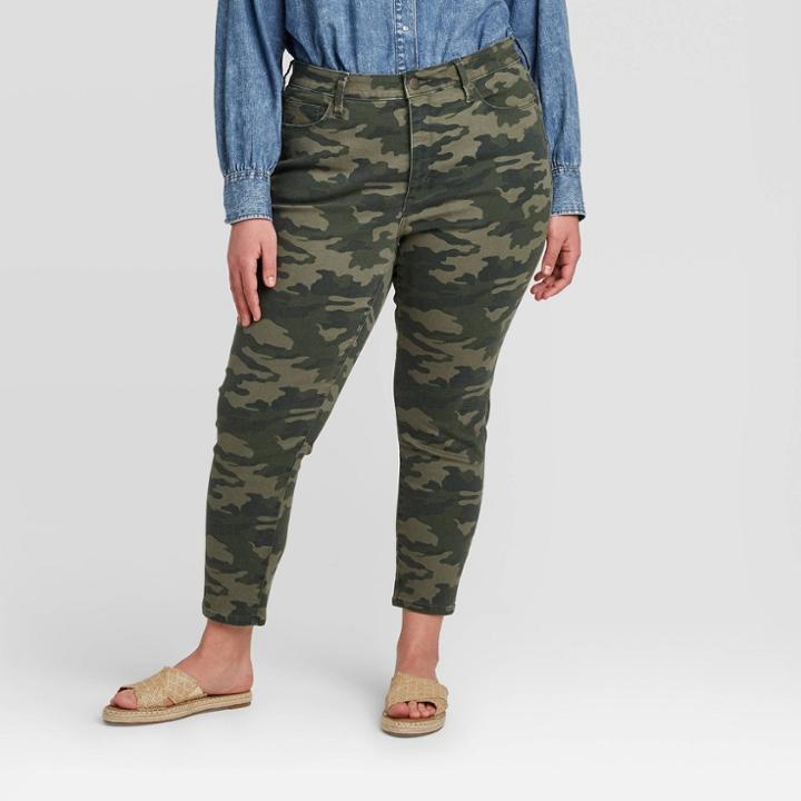 Women's Plus Size Camo Print High-rise Skinny Jeans - Universal Thread Green