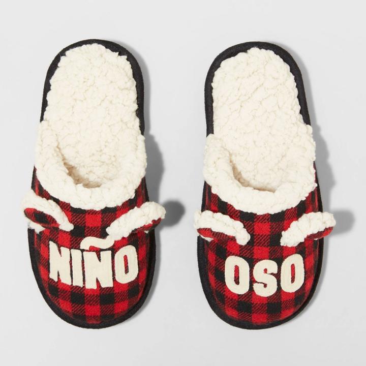 Boys' Family Sleep Nino Oso Youth Slippers - Wondershop Red