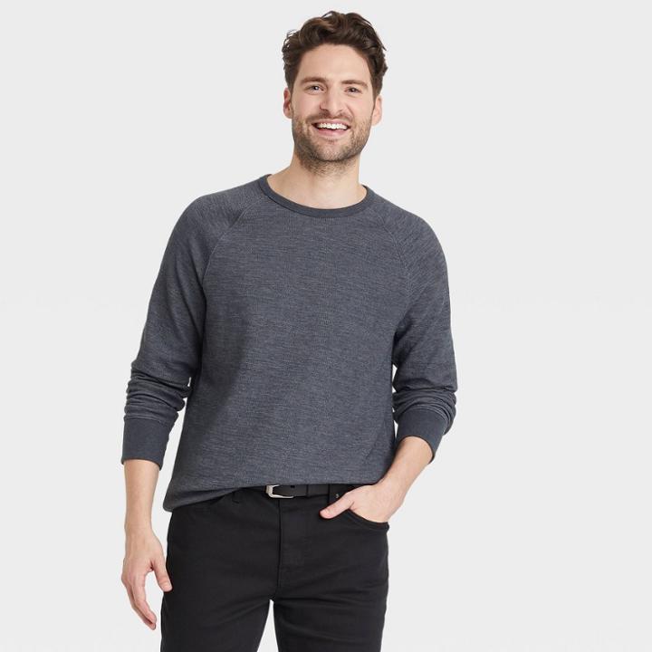 Men's Regular Fit Long Sleeve Crewneck T-shirt - Goodfellow & Co Gray