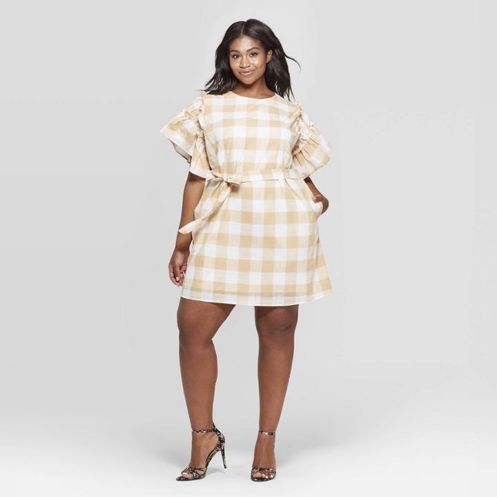 Women's Plus Size Gingham Short Ruffle Sleeve Boat Neck Tie Waist Shift Dress - Who What Wear Taupe/white (brown/white)