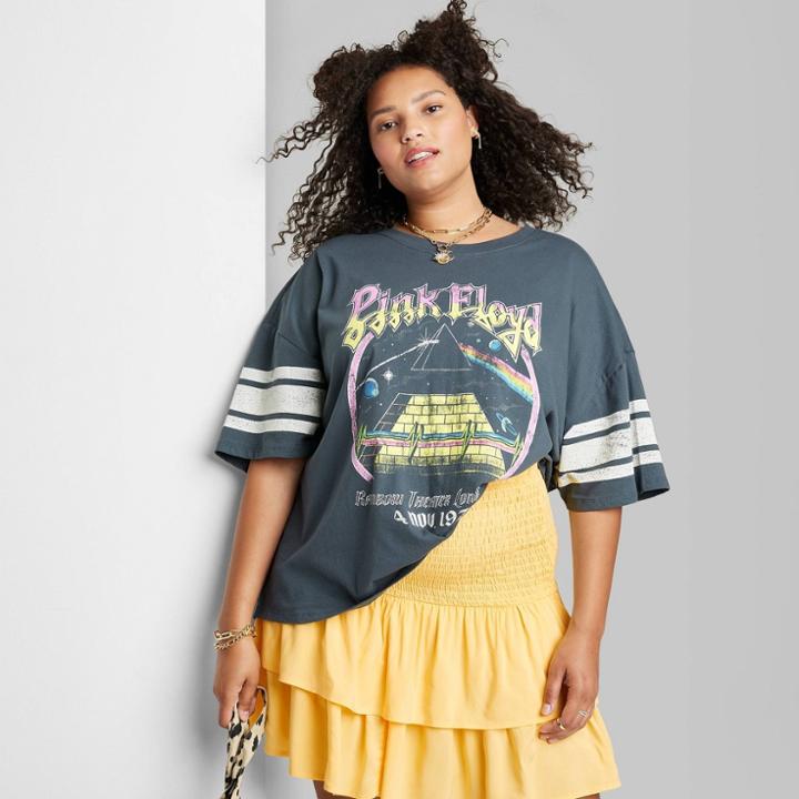 Women's Ascot + Hart Pink Floyd Plus Size Short Sleeve Oversized Graphic T-shirt - Gray