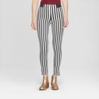 Junk Food Women's Striped Leggings - Black/white