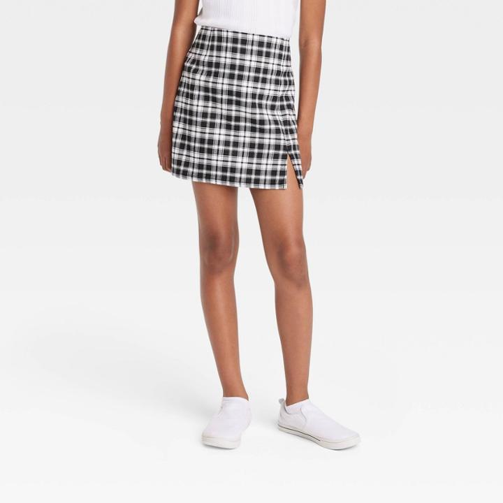 Girls' Notch Skirt - Art Class Black Plaid