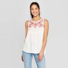 Women's Sleeveless Crewneck Tank Top With Embroidery - Knox Rose White