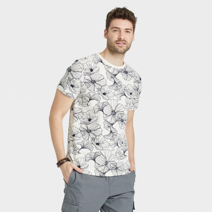 Men's Floral Print Standard Fit Short Sleeve Crewneck T-shirt - Goodfellow & Co Off-white/floral