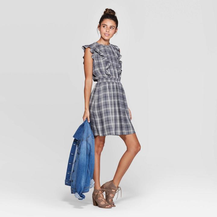Women's Plaid Sleeveless Crewneck Smocked Waist Dress - Universal Thread Yarn M, Size: